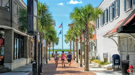 City of beaufort - Mar 10, 2022 · The City of Beaufort, founded in 1711 and incorporated in 1913, is located on the eastern coast of Beaufort County, South Carolina, 70 miles south of Charleston, South Carolina and 45 miles north of Savannah, Georgia and encompasses approximately 18 square miles. The population of the City …